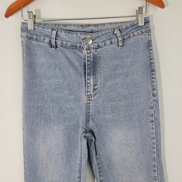 Jardin By Macris Women's Bell Bottom Raw Hem High-Rise Rock & Roll Jeans Size L - Picture 2 of 10